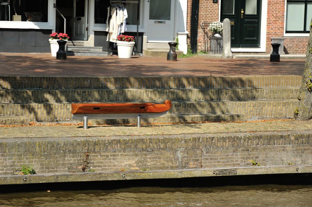 Stadslogement Kleindiep Dokkum Exterior foto