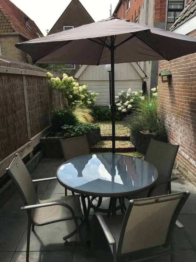Stadslogement Kleindiep Dokkum Exterior foto